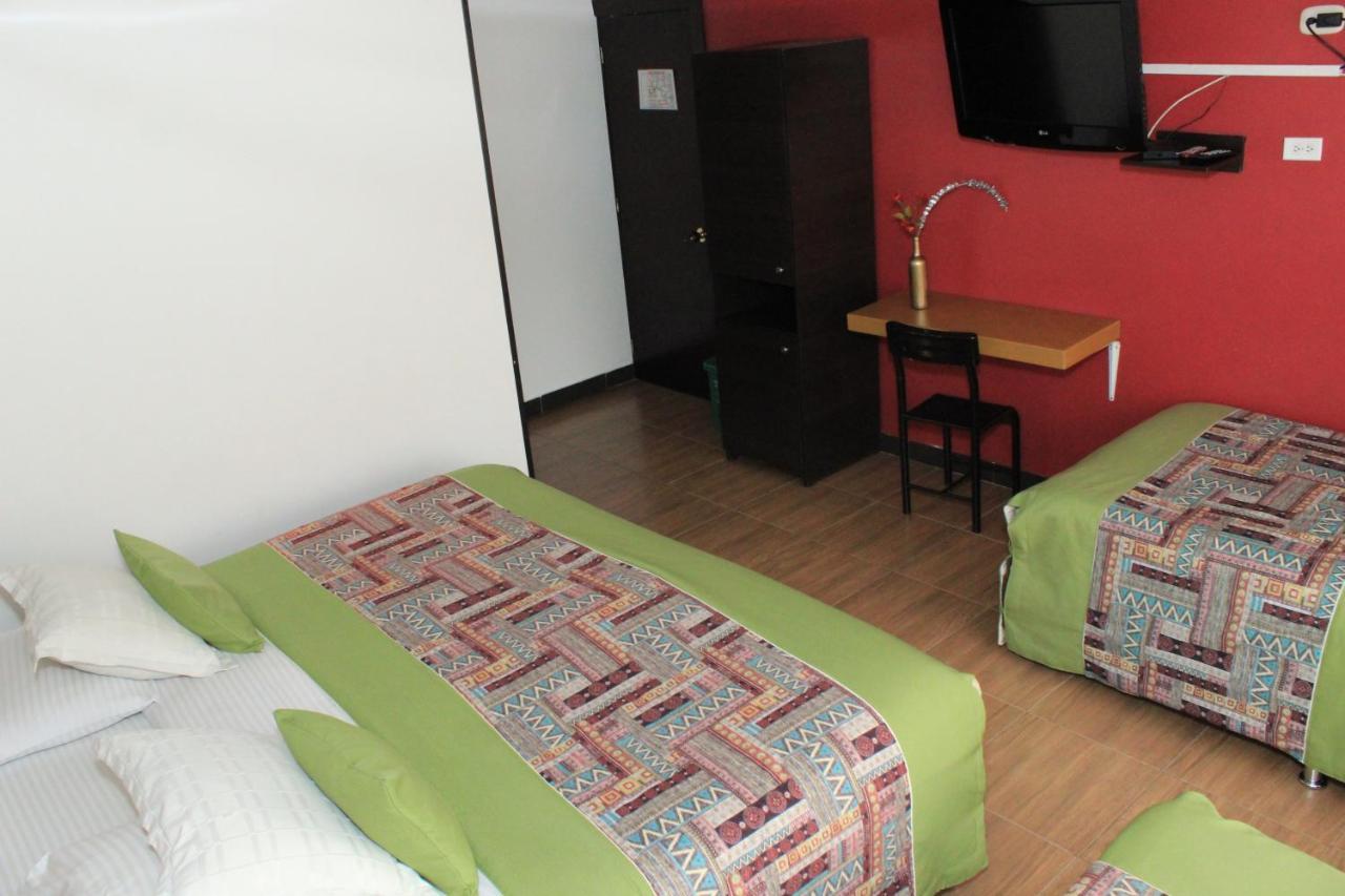 Hotel Cosmopolitan Bogota Ngoại thất bức ảnh