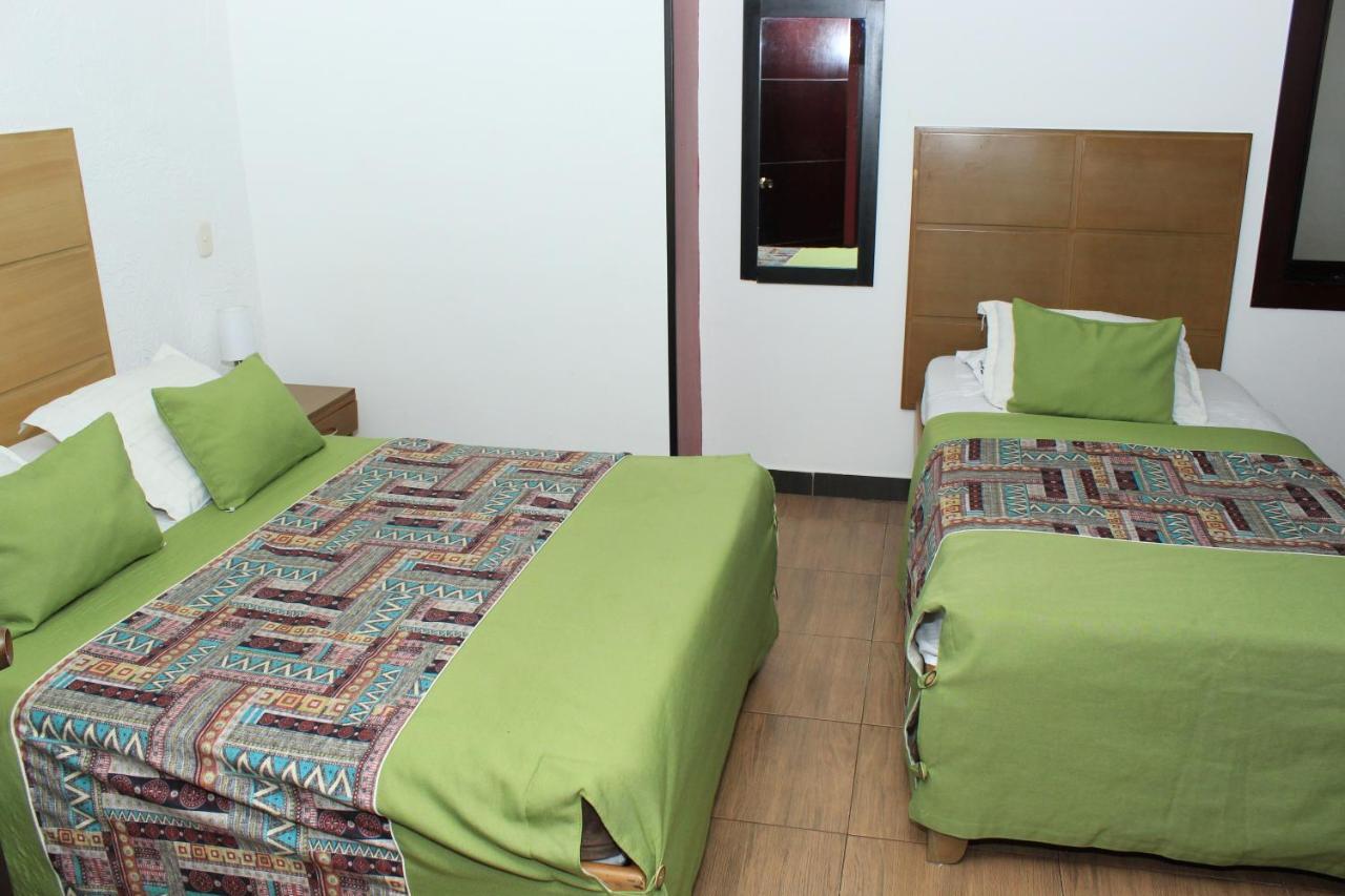 Hotel Cosmopolitan Bogota Ngoại thất bức ảnh