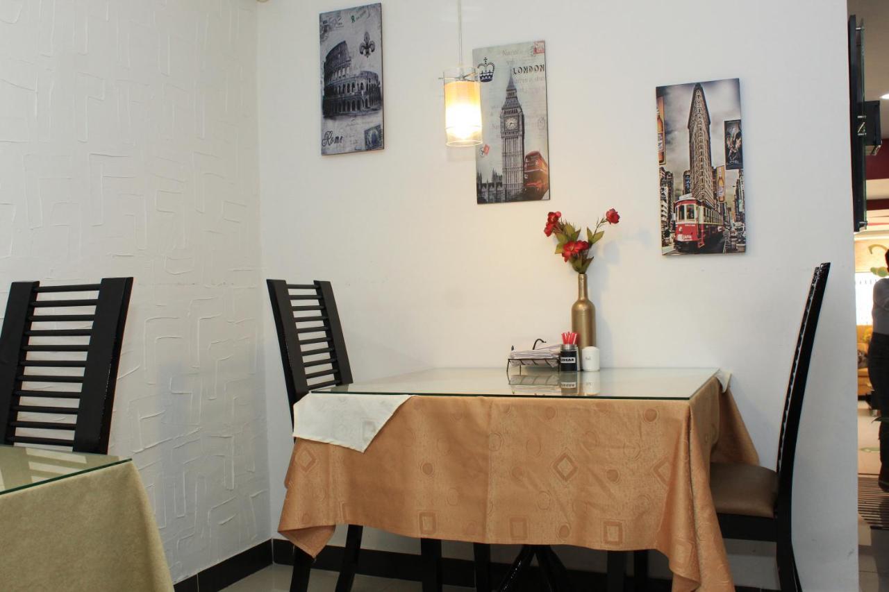 Hotel Cosmopolitan Bogota Ngoại thất bức ảnh